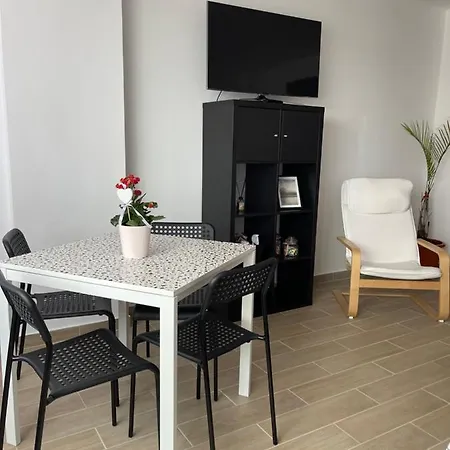 Zeini - Garsoniera Constanta